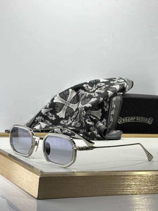 Picture of Chrome Hearts Sunglasses _SKUfw73653706fw